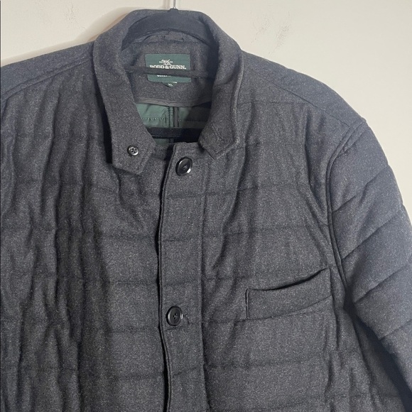 SOLD Rodd & Gunn | Men's Leighton Place Padded Field Coat in Coal Made in Italy - Picture 3 of 9